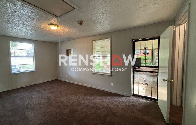 3 beds, 1.5 baths, $1,175