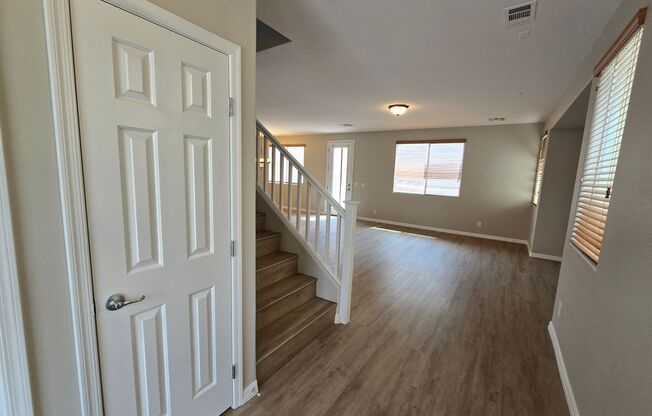 Rhodes Ranch 2 Story Rental