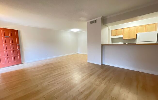 1 bed, 1 bath, 700 sqft, $1,054, Unit LAW11-223