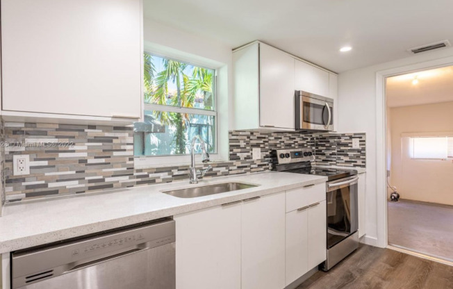 2520 SW 22 TER