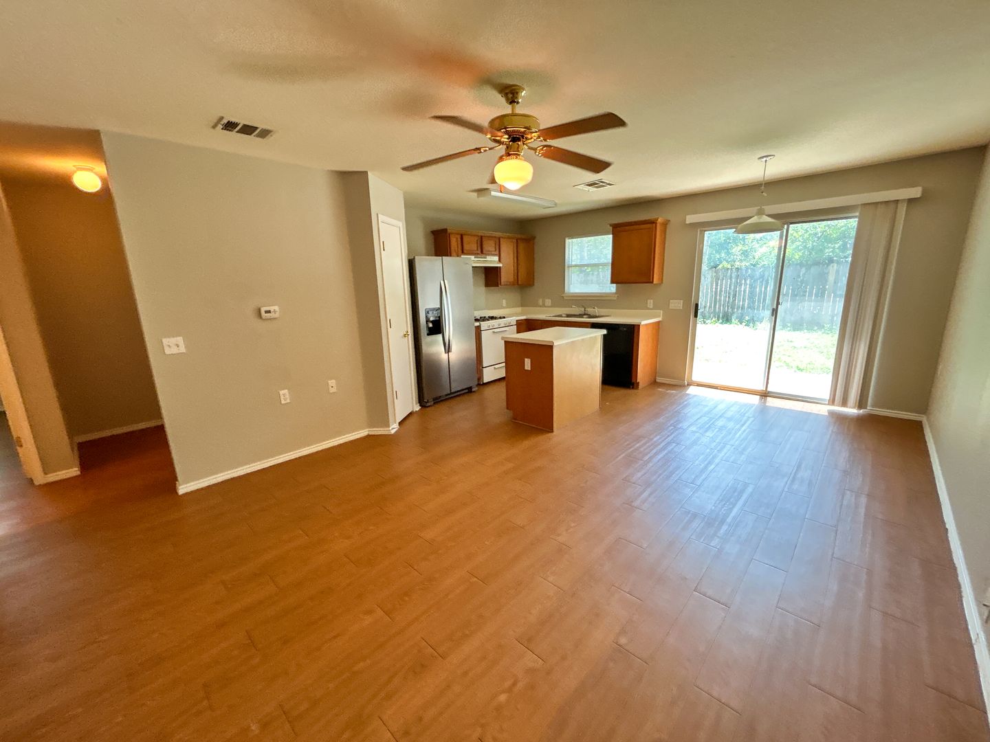 Cozy 3/2 house in Joseph Edward Subdivision