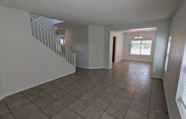Beautiful 5 Bedroom Summerlin Home with Loft, Balcony & Mountain Views