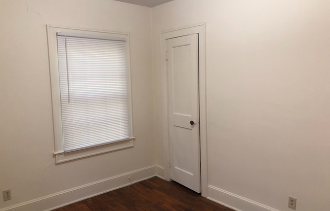 2 beds, 1 bath, $1,000