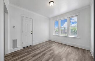 5106 W 21 PL