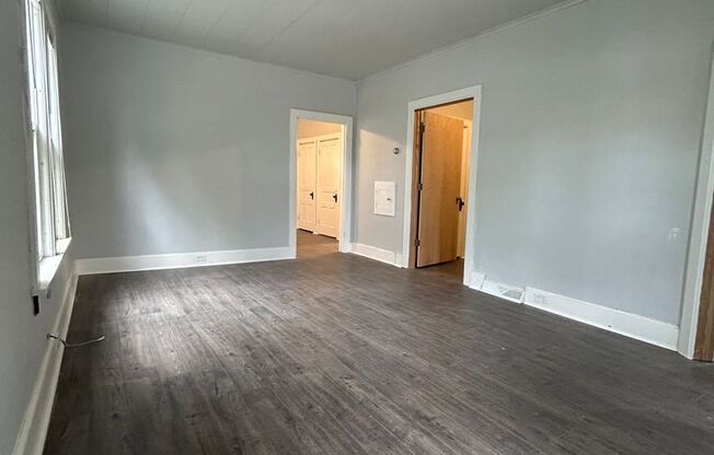 2 beds, 1 bath, 750 sqft, $845, Unit Lower