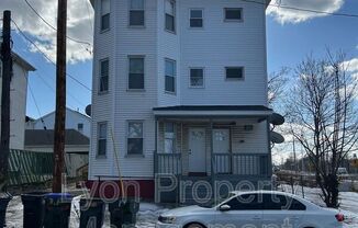 204 CHAPIN AVE