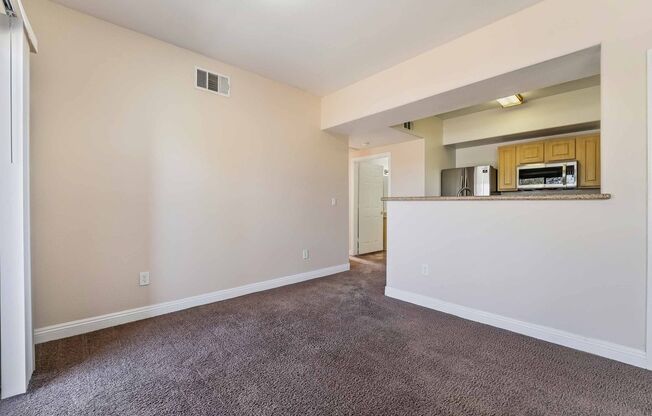 Beautiful Condo with Spacious Layout!