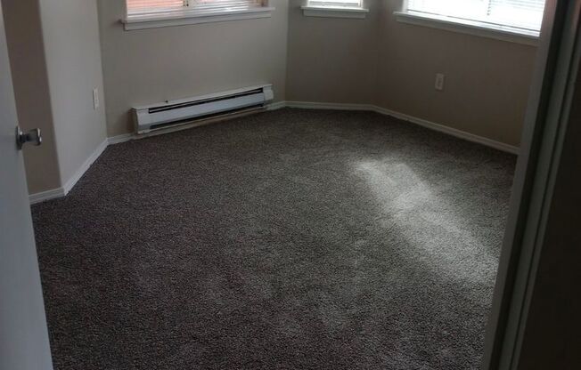2 beds, 1 bath, 750 sqft, $1,850, Unit 504