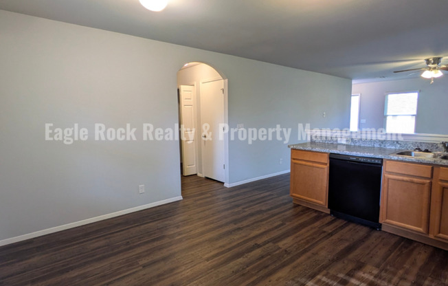 3 beds, 2 baths, $1,700