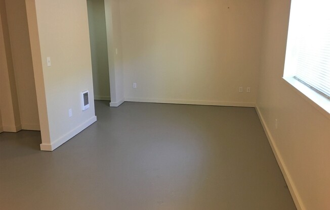 Studio, 1 bath, 554 sqft, $1,395, Unit A13