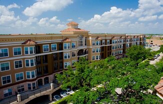 Residences at Gramercy Apartments in Houston