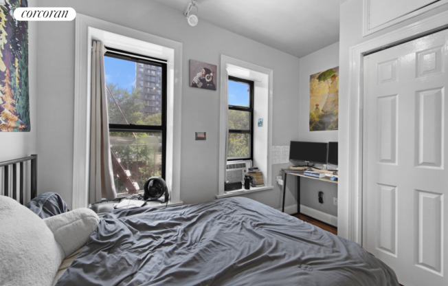 163 CHRYSTIE ST