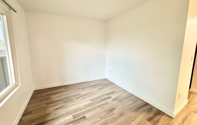 1 bed, 1 bath, 465 sqft, $1,325, Unit 111