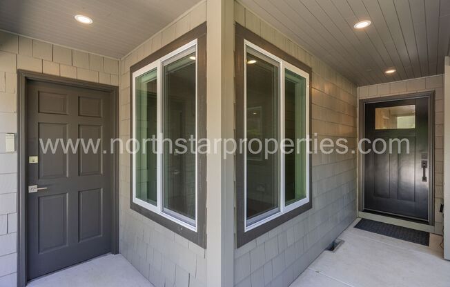 Beautifully fully remodeled Lake Oswego Duplex