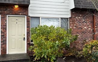 1725 Silverlake Road