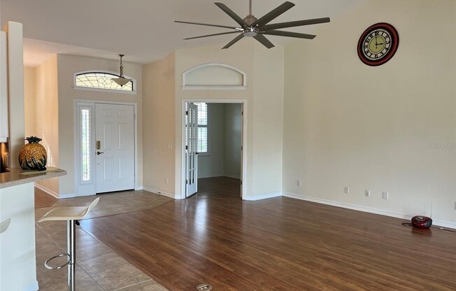 2540 CHARLESTON PARK DR