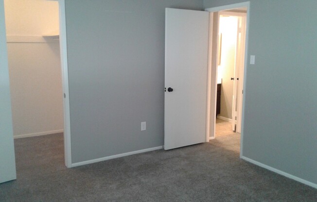 2 beds, 1 bath, 830 sqft, $1,349, Unit 112