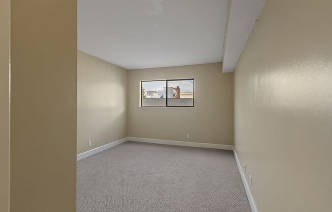 2 beds, 2 baths, $3,795, Unit # 432