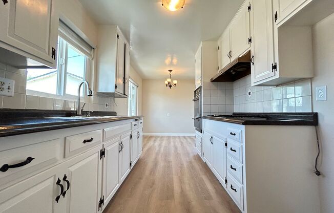 Beautifully Upgraded 3 Bed 2 Bath Home in Orange