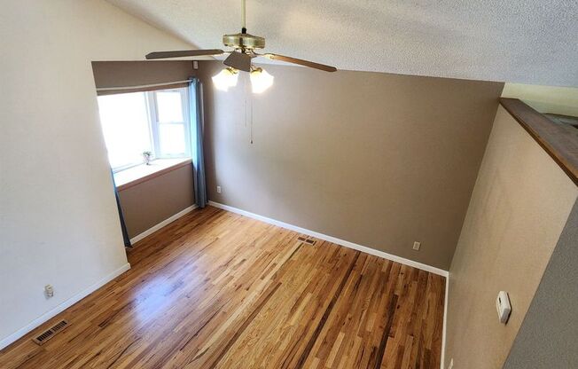 Spacious 4-Bedroom Home with RV Parking in a Cul-de-Sac!