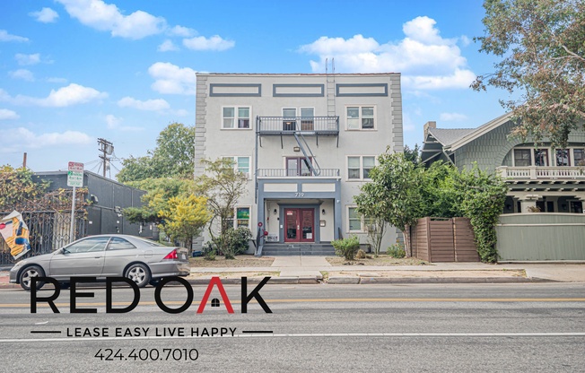 719 N HELIOTROPE DR