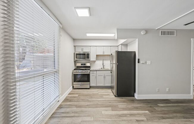 1 bed, 1 bath, 582 sqft, $1,599, Unit D25
