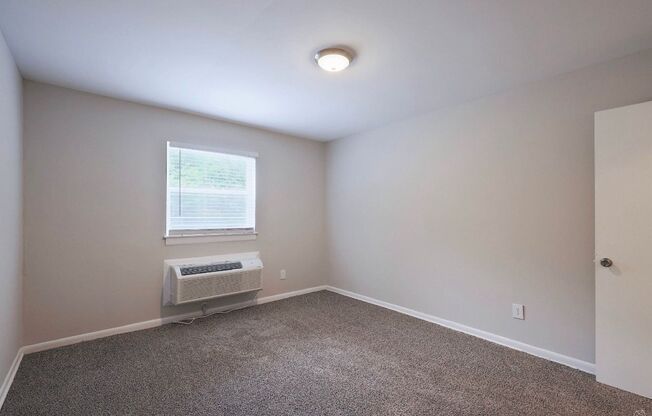 1 bed, 1 bath, 672 sqft, $1,175, Unit 2010-12