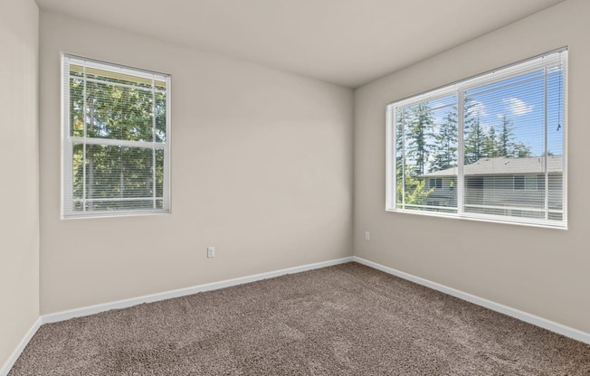 Little Tuscany Apartments & Townhomes - Apartment Bedroom