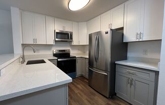 Renovated Fremont 2 Bed / 1 Bath Condo - Fremont BART Station