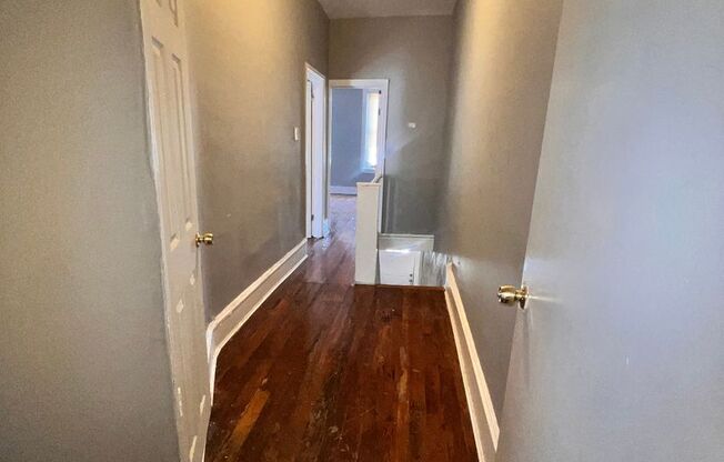 3 beds, 1 bath, $1,250