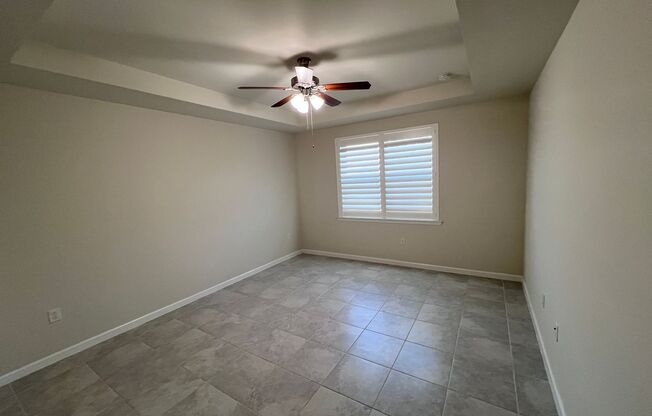 3 beds, 2 baths, $2,600