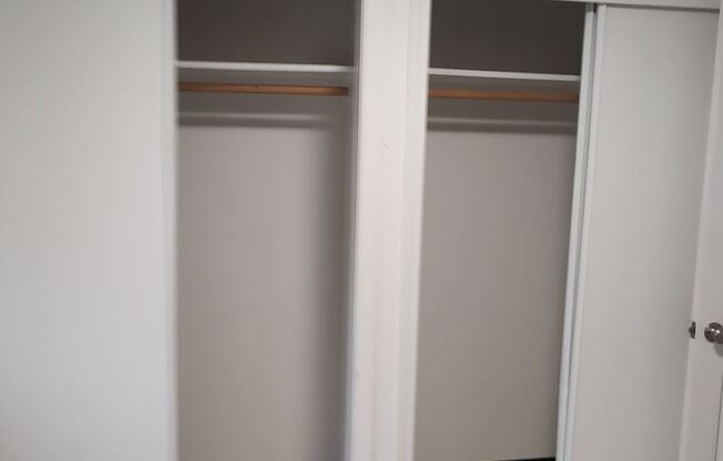 2 beds, 1.5 baths, 1,150 sqft, $1,650, Unit 24