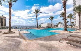 2 beds, 2 baths, $1,700, Unit APARTMENT 2702