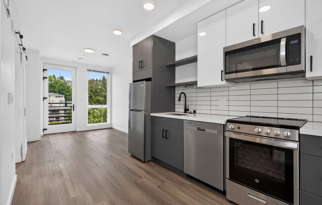 1 bed, 1 bath, 373 sqft, $1,995, Unit 801