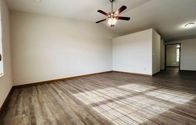 1 bed, 1 bath, 612 sqft, $1,025, Unit 5812-07 PVC