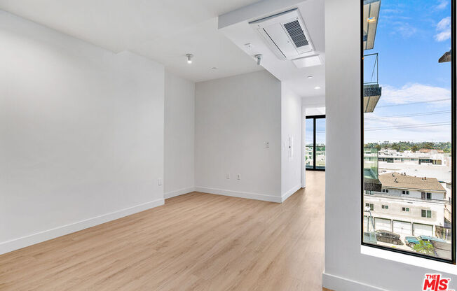 1 bed, 1 bath, 556 sqft, $3,550, Unit 613