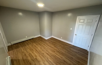 2 beds, 1 bath, 700 sqft, $2,200, Unit 1