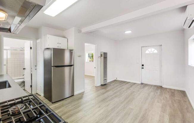 54 ANNIE LAURIE ST