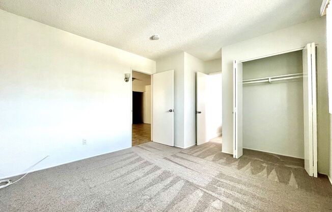 Apartment Close to Downtown Oceanside!