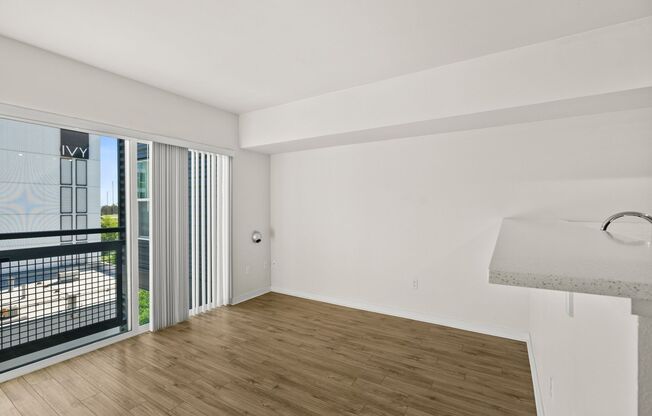1 bed, 1 bath, 595 sqft, $1,750, Unit 202