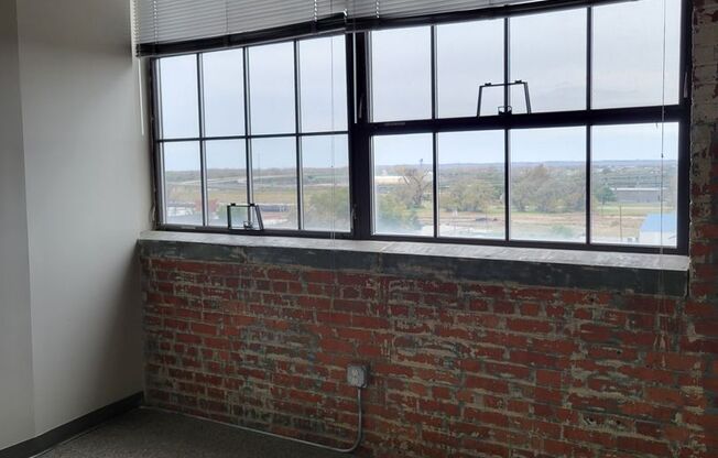 3 beds, 2 baths, 1,144 sqft, $999, Unit 632