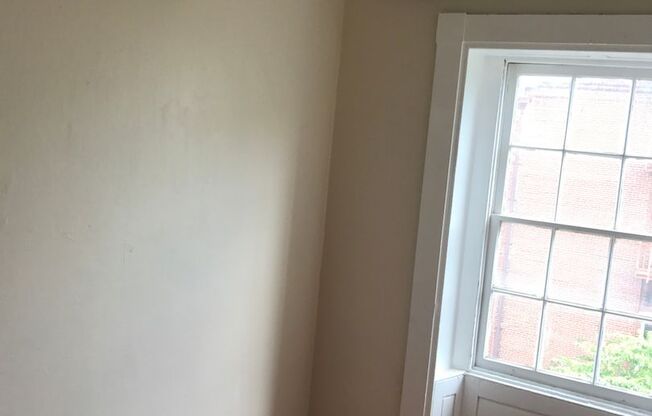 1 bed, 1 bath, 750 sqft, $1,400, Unit G
