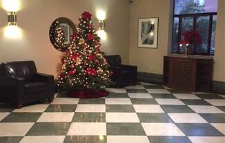 129 W 89 ST