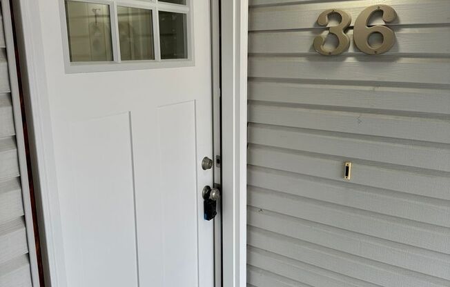 1 bed, 1 bath, 680 sqft, $1,195, Unit 0036