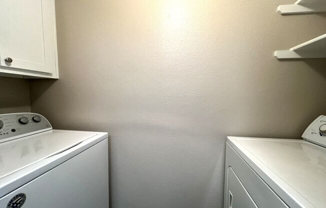 1 bed, 1 bath, $1,280, Unit Unit #122
