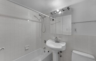 61 Lexington Ave 1F