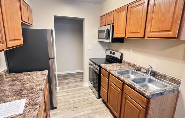 1 bed, 1 bath, 750 sqft, $855, Unit 68