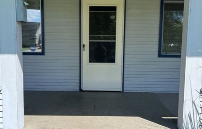 3 Bedroom House on Jefferson St Near Downtown, Campus, and More!