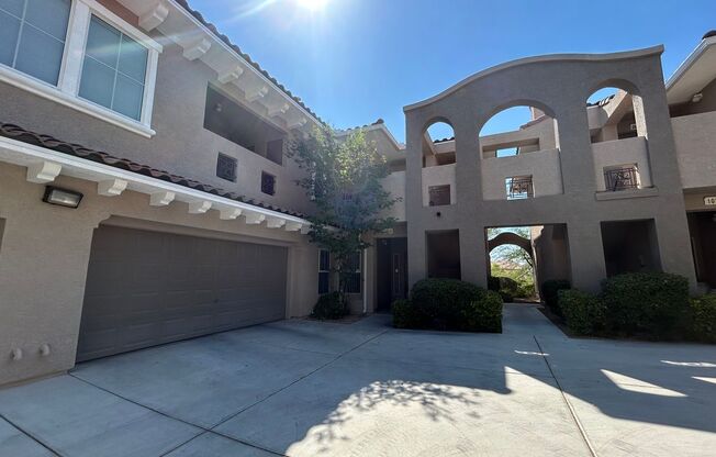 Beautiful Upgraded Townhome in Gated Community!!