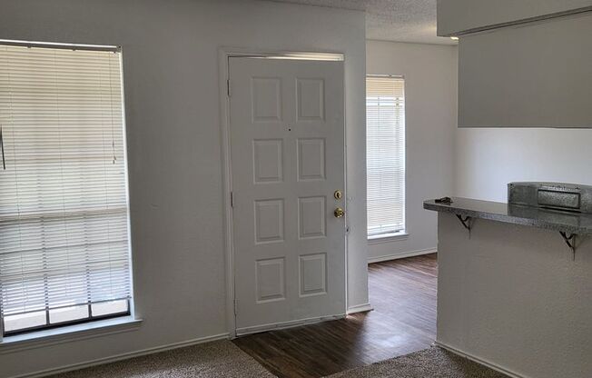 1209 Avondale Unit C, Arlington, TX 76011- PRICE REDUCED!
